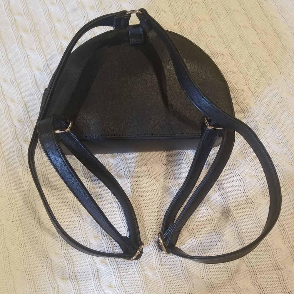 Rainbow Backpack - Leather Texture - Picture 3 of 4